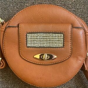 Elegant Tan Leather Crossbody Bag